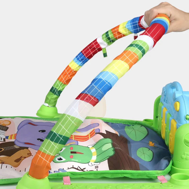 Support musical pour bébé avec clavier de piano